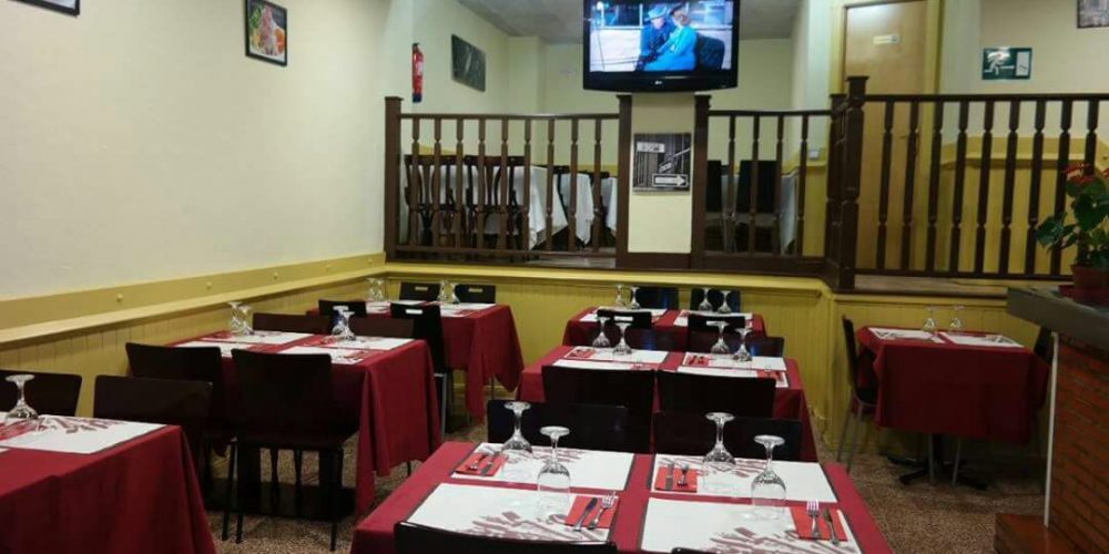 Salón principal del restaurante Cuchara Brava